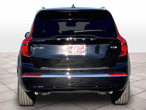 New 2026 Volvo XC90 T8 Ultra w/ Lounge Package image 6