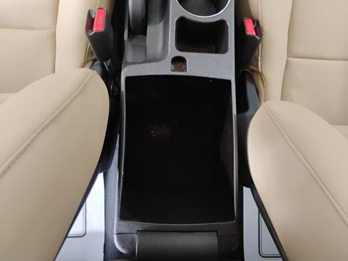 Used 2013 Hyundai Elantra Limited w/ Technology Pkg FWD image 75