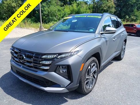 Used 2025 Hyundai Tucson Limited AWD/4WD image 1