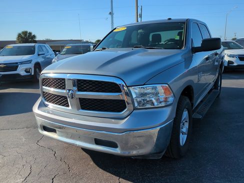 Used 2022 RAM 1500 Tradesman w/ Chrome Appearance Group AWD/4WD image 7
