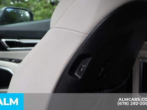 Used 2024 Kia Telluride S w/ S Sunroof Package FWD image 18