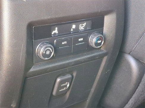 Certified 2023 Chevrolet Traverse LT w/ LPO, Floor Liner Package image 12