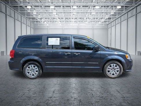 Used 2013 Dodge Grand Caravan American Value Package w/ UConnect Hands-Free Group FWD image 39