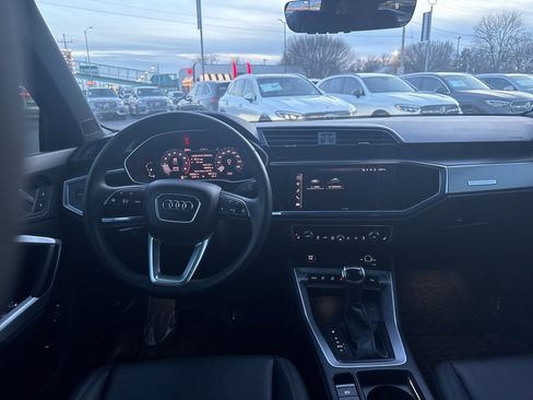 Used 2023 Audi Q3 2.0T Premium image 20