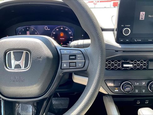 Used 2023 Honda Accord EX image 22