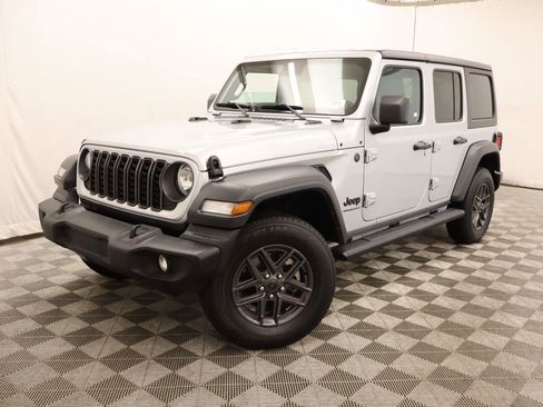Used 2024 Jeep Wrangler Sport S image 1