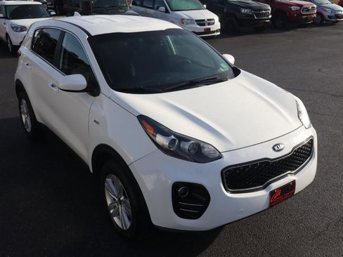 Used 2019 Kia Sportage LX image 12