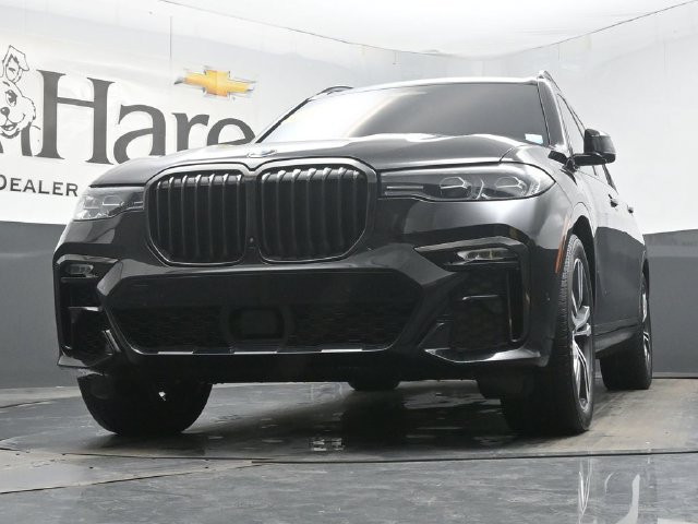 Used 2021 BMW X7 xDrive40i w/ M Sport Package AWD/4WD image 4