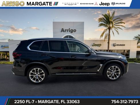 Used 2024 BMW X5 sDrive40i w/ Premium Package RWD image 8