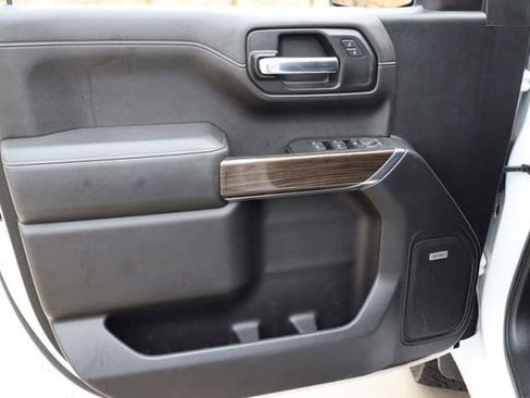 Used 2019 Chevrolet Silverado 1500 LT Trail Boss AWD/4WD image 19
