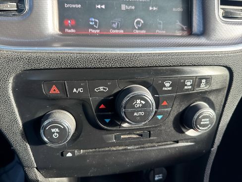 Used 2013 Dodge Charger R/T image 18