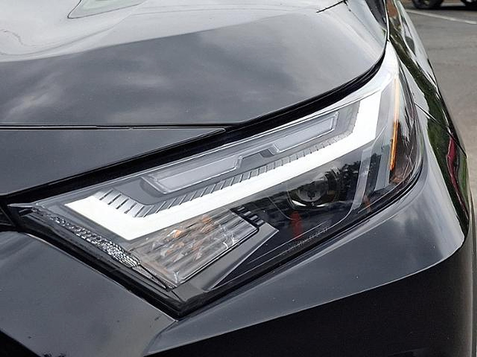 Used 2024 Toyota RAV4 XLE w/ Convenience Package FWD image 28