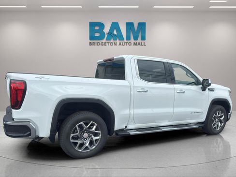 New 2026 GMC Sierra 1500 SLT w/ SLT Premium Package image 10