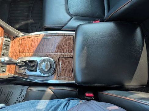 Used 2018 Nissan Armada SL w/ Moonroof Package image 28