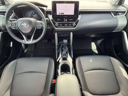 Certified 2024 Toyota Corolla Cross XLE FWD image 16