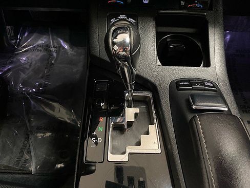 Used 2013 Lexus ES 300h w/ Luxury Pkg image 21