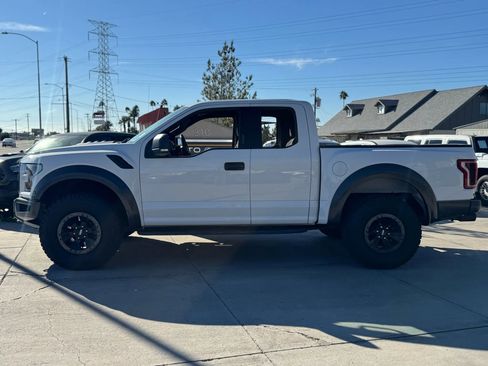 Used 2018 Ford F150 Raptor image 9