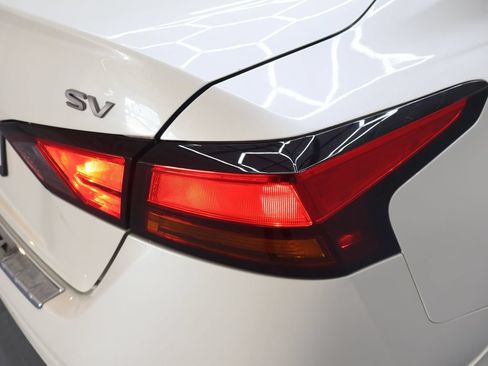 Used 2023 Nissan Altima 2.5 SV FWD image 31
