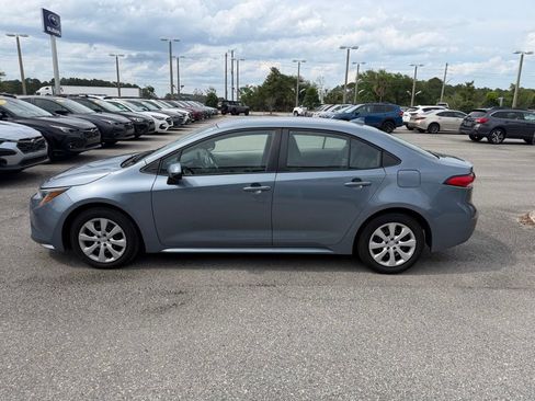 Used 2022 Toyota Corolla LE FWD image 10