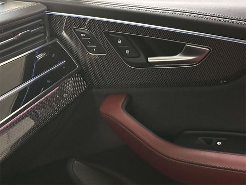 Used 2023 Audi SQ7 Prestige w/ Prestige Package image 28