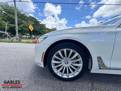 Used 2016 BMW 740i RWD image 14