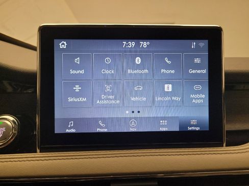 Used 2022 Lincoln Corsair Reserve w/ Equipment Group 201A FWD image 25