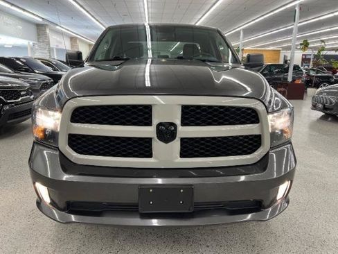 Used 2019 RAM 1500 Express w/ Express Value Package AWD/4WD image 2