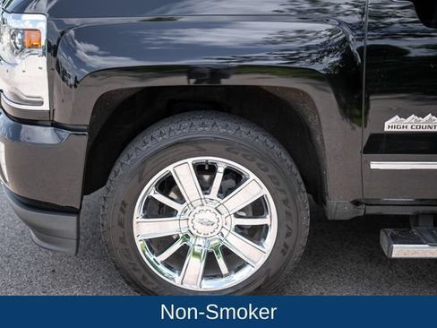 Used 2018 Chevrolet Silverado 1500 High Country AWD/4WD image 10
