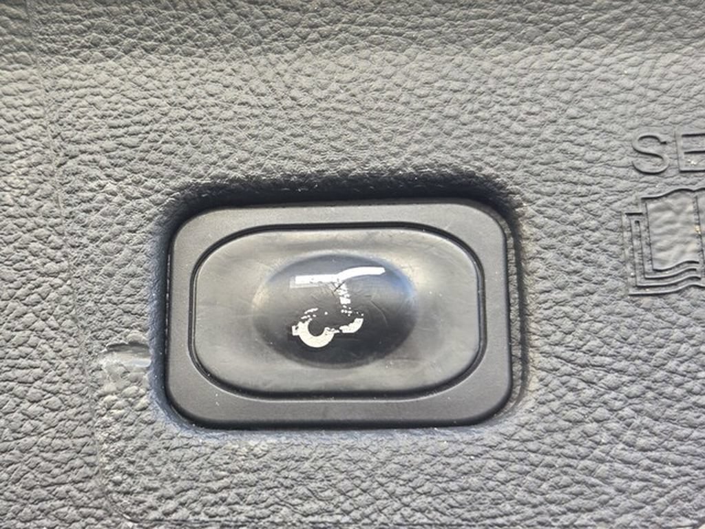 Used 2024 Ford Edge Titanium AWD/4WD image 29