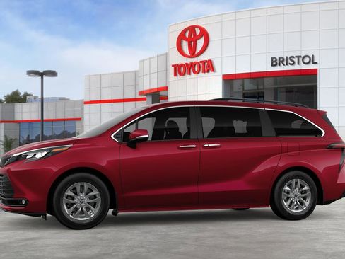 New 2026 Toyota Sienna XLE image 21