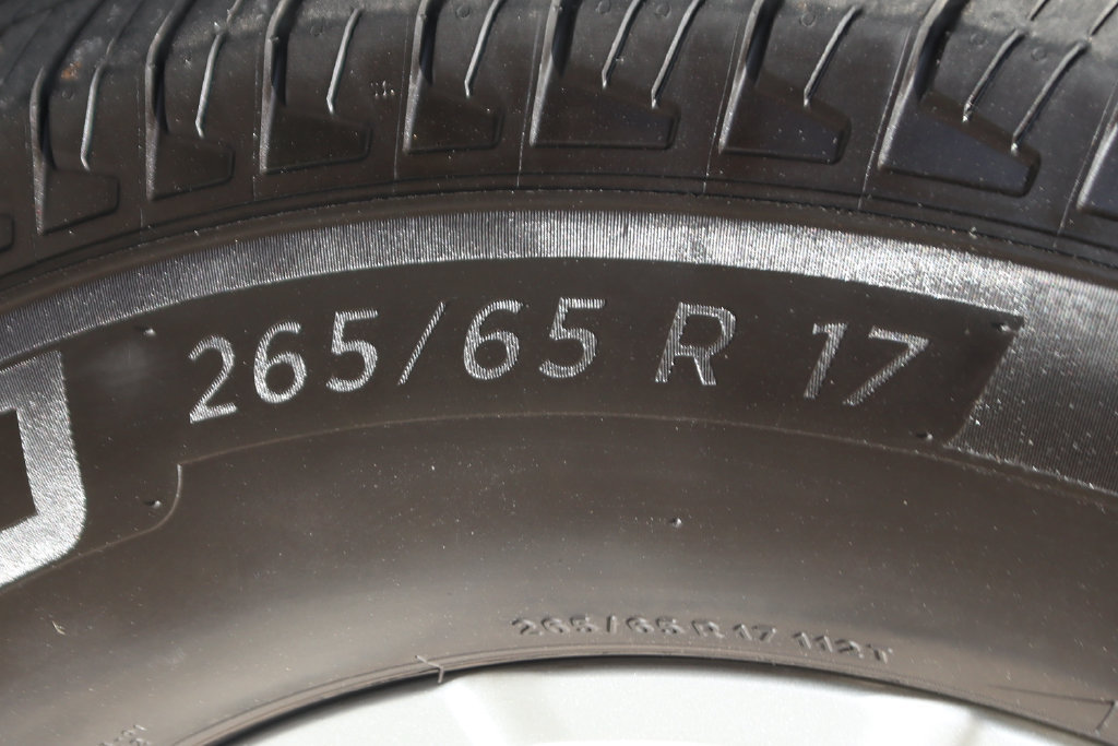 Used 2024 Nissan Frontier SV w/ SV Convenience Package RWD image 37