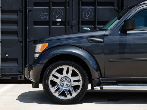 Used 2011 Dodge Nitro Heat AWD/4WD image 23