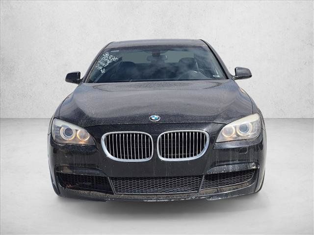 Used 2012 BMW 750i RWD image 2