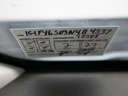 Used 2022 Chevrolet Bolt EUV LT w/ Convenience Package image 9