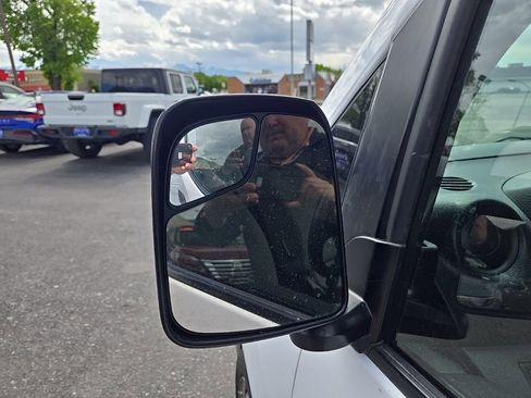 Used 2021 Nissan NV200 S w/ Back Door Glass Package image 32