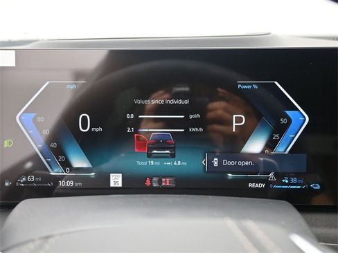 New 2026 BMW X5 xDrive50e w/ Premium Package image 4