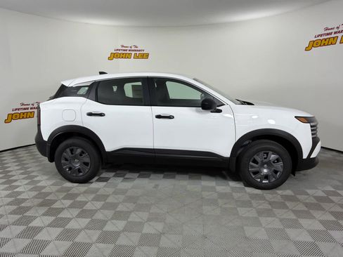 New 2026 Nissan Kicks S FWD image 7