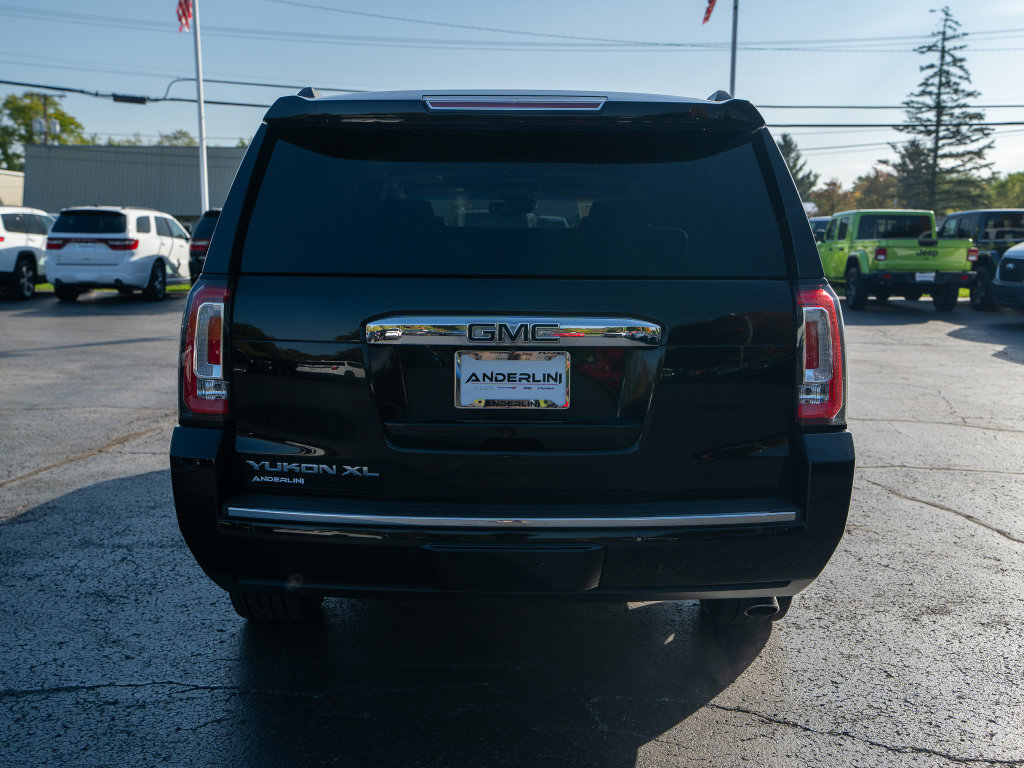 Used 2019 GMC Yukon XL Denali w/ Denali Ultimate Package AWD/4WD image 8