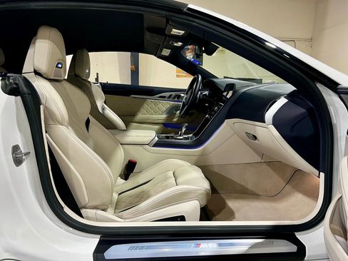 Used 2020 BMW M8 Convertible AWD/4WD image 23