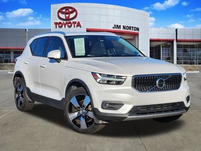Used 2021 Volvo XC40 T5 Momentum w/ Protection Package Premier