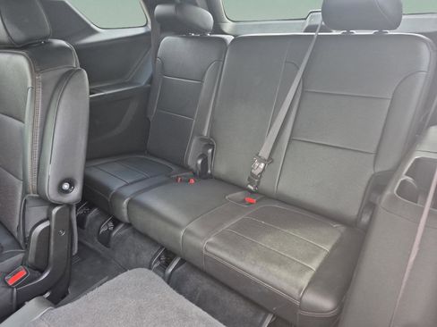 Used 2023 Chevrolet Traverse High Country w/ LPO, Floor Liner Package AWD/4WD image 18