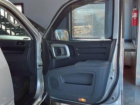 Used 2006 Honda Ridgeline RTS image 12