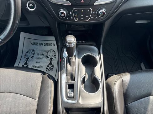 Used 2019 Chevrolet Equinox Premier w/ LPO, Floor Liner Package AWD/4WD image 17