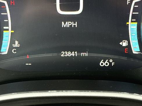 Used 2025 Chrysler Pacifica Select FWD image 20