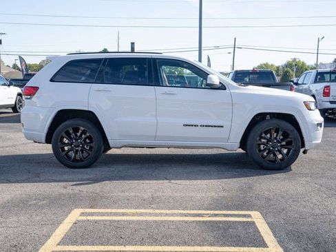 Certified 2021 Jeep Grand Cherokee Laredo X image 6
