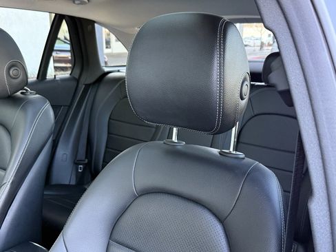 Certified 2022 Mercedes-Benz GLC 300 GLC 300 image 3