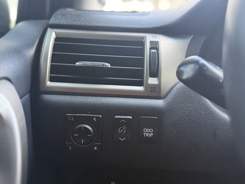 Used 2018 Lexus GX 460 image 24