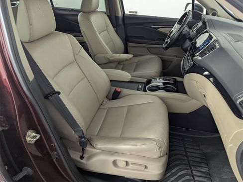 Used 2019 Honda Pilot Elite image 44
