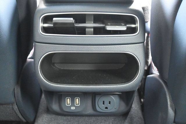 Used 2025 Genesis GV70 3.5T Sport AWD/4WD image 21