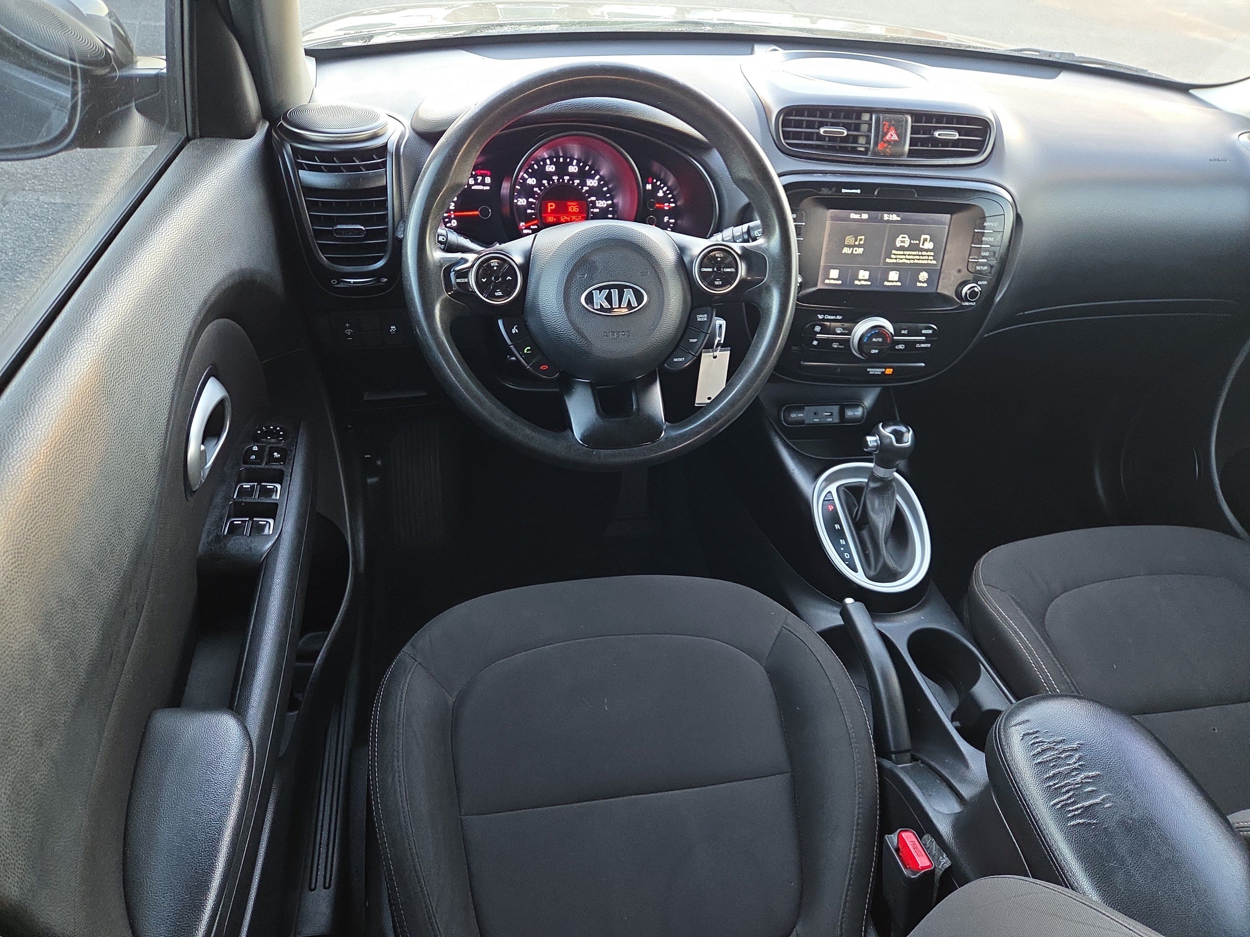 Used 2018 Kia Soul w/ Convenience Package FWD image 13